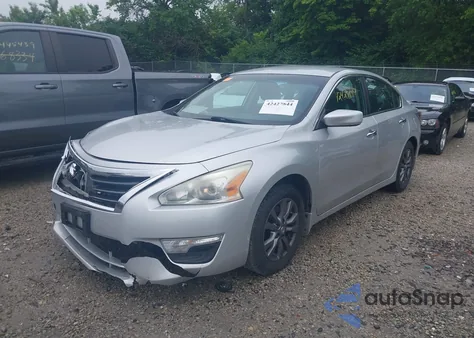 2015 Nissan Altima 2.5 S из США, поврежденный, VIN 1N4AL3AP9FC599003